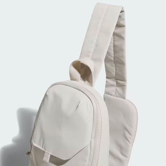 ESSENTIALS 3 SLING BAG - Picture 5 of 6